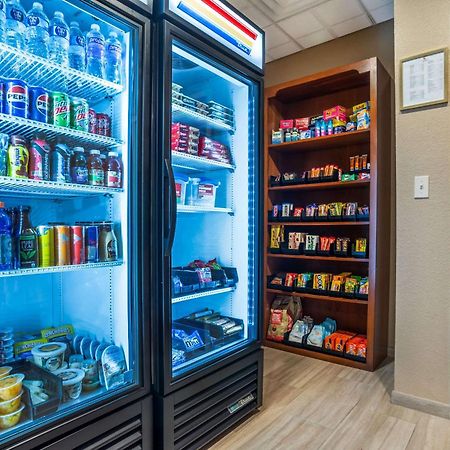 Comfort Inn & Suites Crestview Bagian luar foto