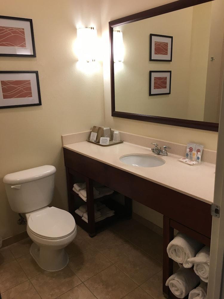Comfort Inn & Suites Crestview Bagian luar foto