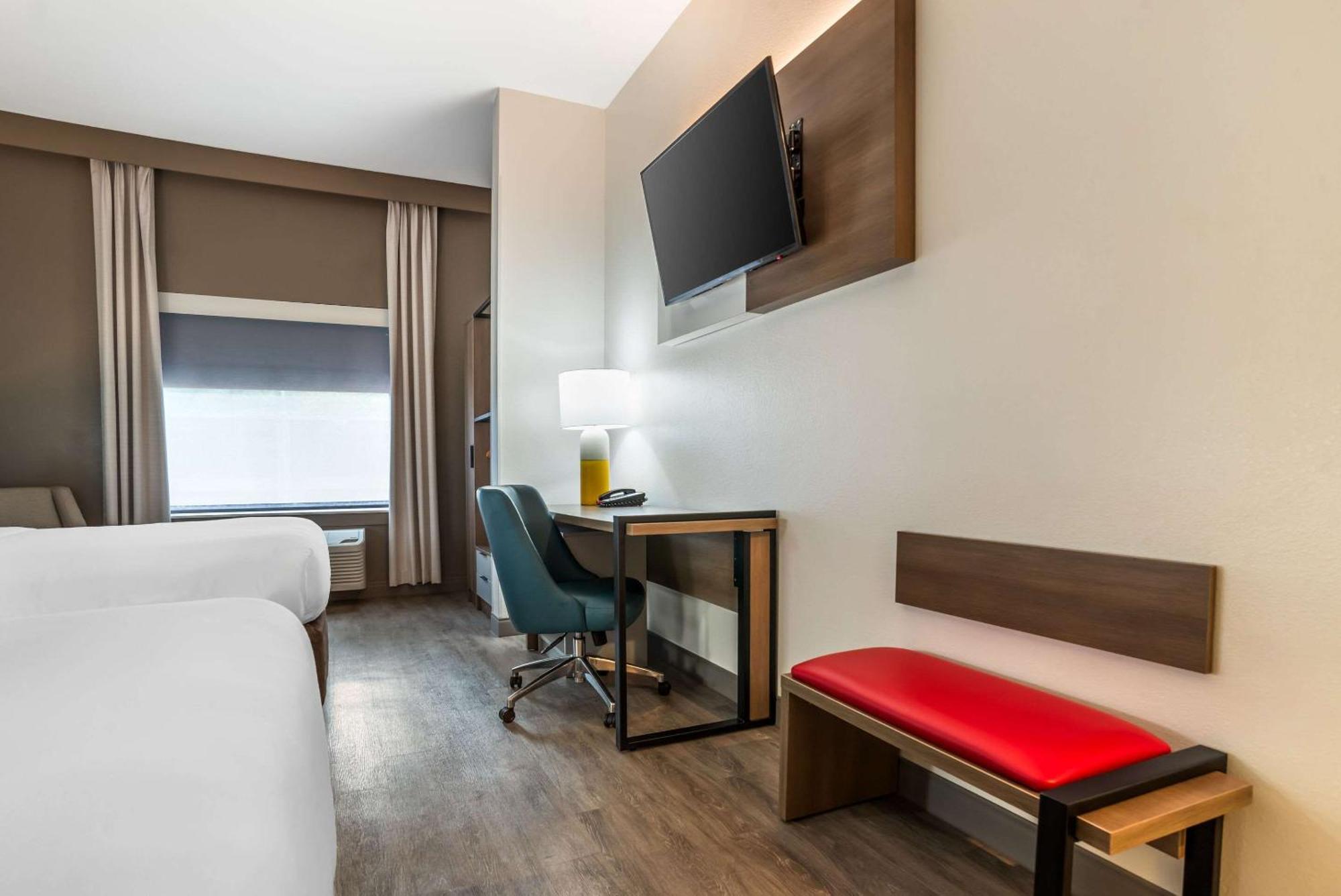 Comfort Inn & Suites Crestview Bagian luar foto