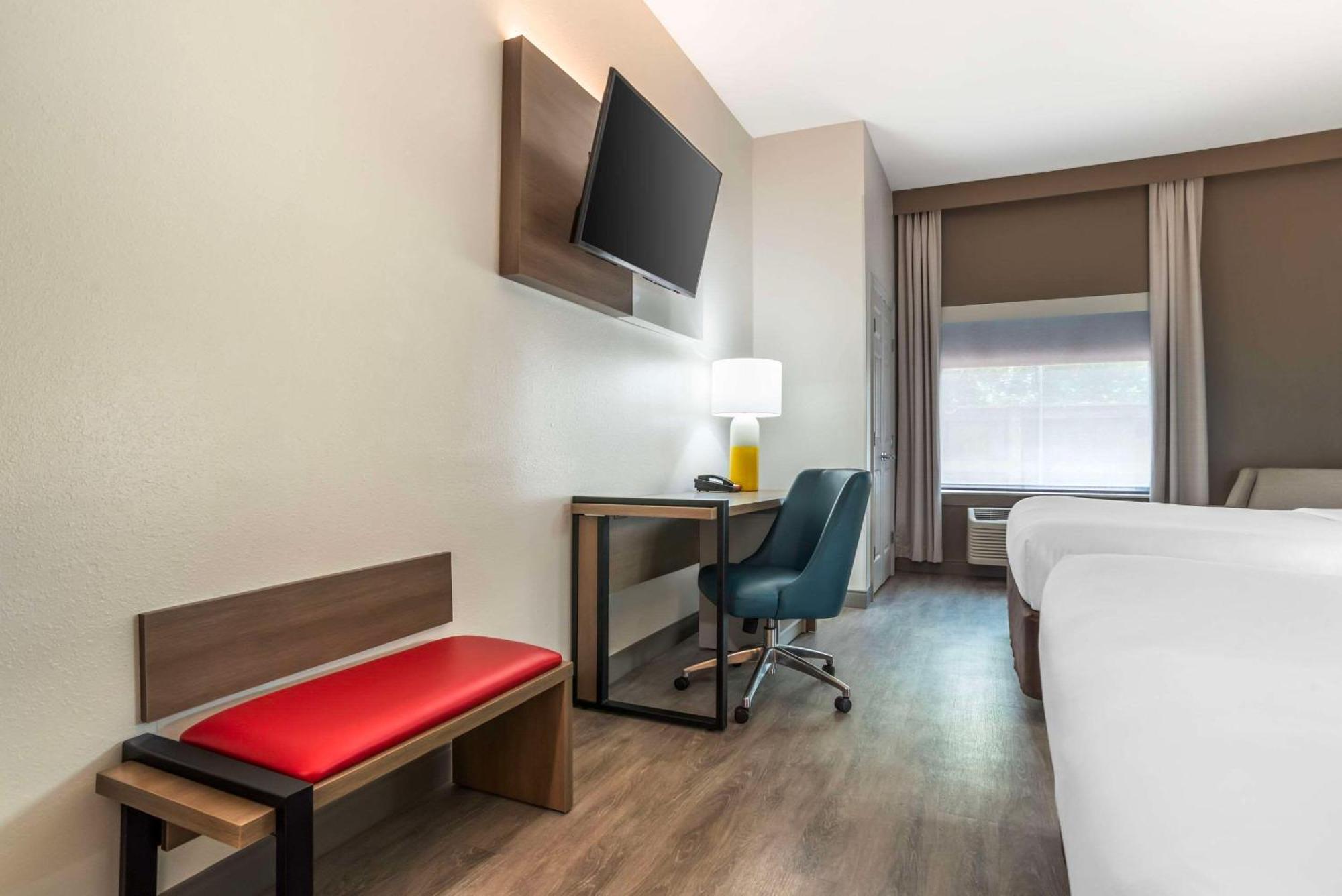 Comfort Inn & Suites Crestview Bagian luar foto