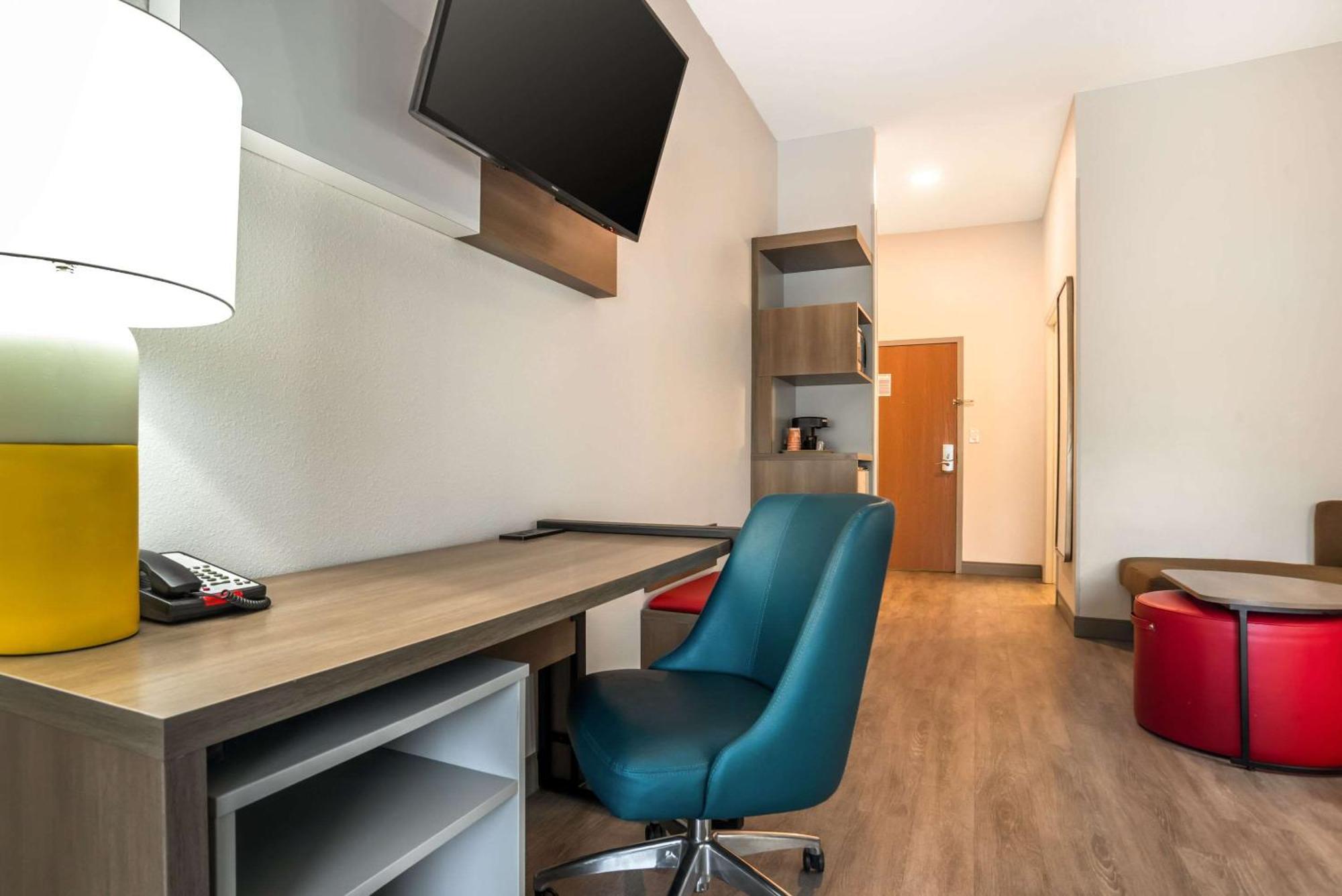 Comfort Inn & Suites Crestview Bagian luar foto