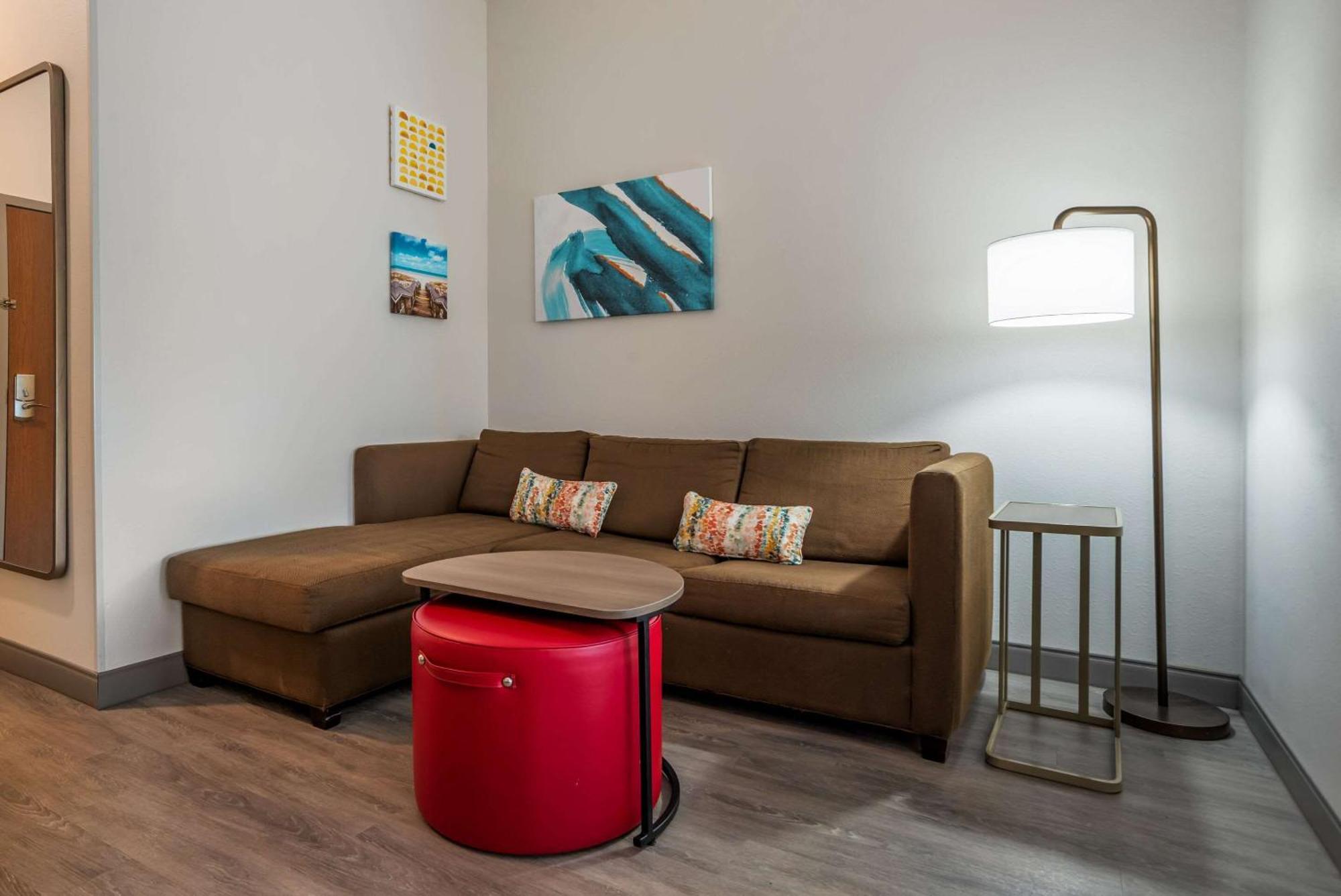 Comfort Inn & Suites Crestview Bagian luar foto